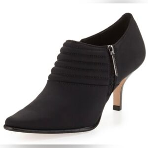 Donald J. Pliner Lott Crepe Ankle Bootie Zip Black Shoes Women's Size 8.5